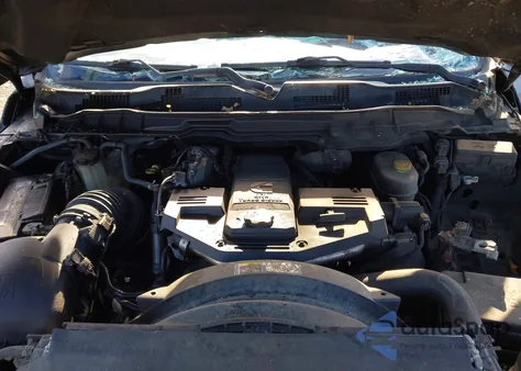 2018 Ram 2500 Tradesman 4X4 6'4 Box from USA, damaged, VIN 3C6UR5CL8JG106940